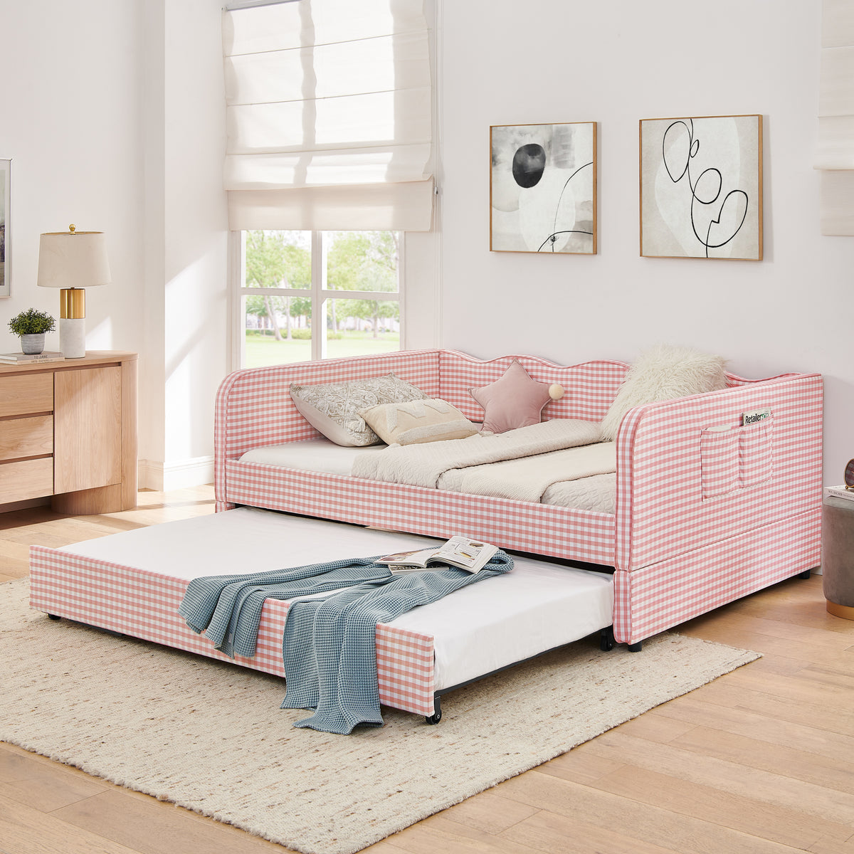 Full‑Size Daybed, Gingham Upholstered 3‑in‑1 Versatile Convertible Sofa Bed with Pull‑Out Trundle & Side Storage Pockets, Ideal for Multiple Room Layouts and Small‑Space Living-Pink