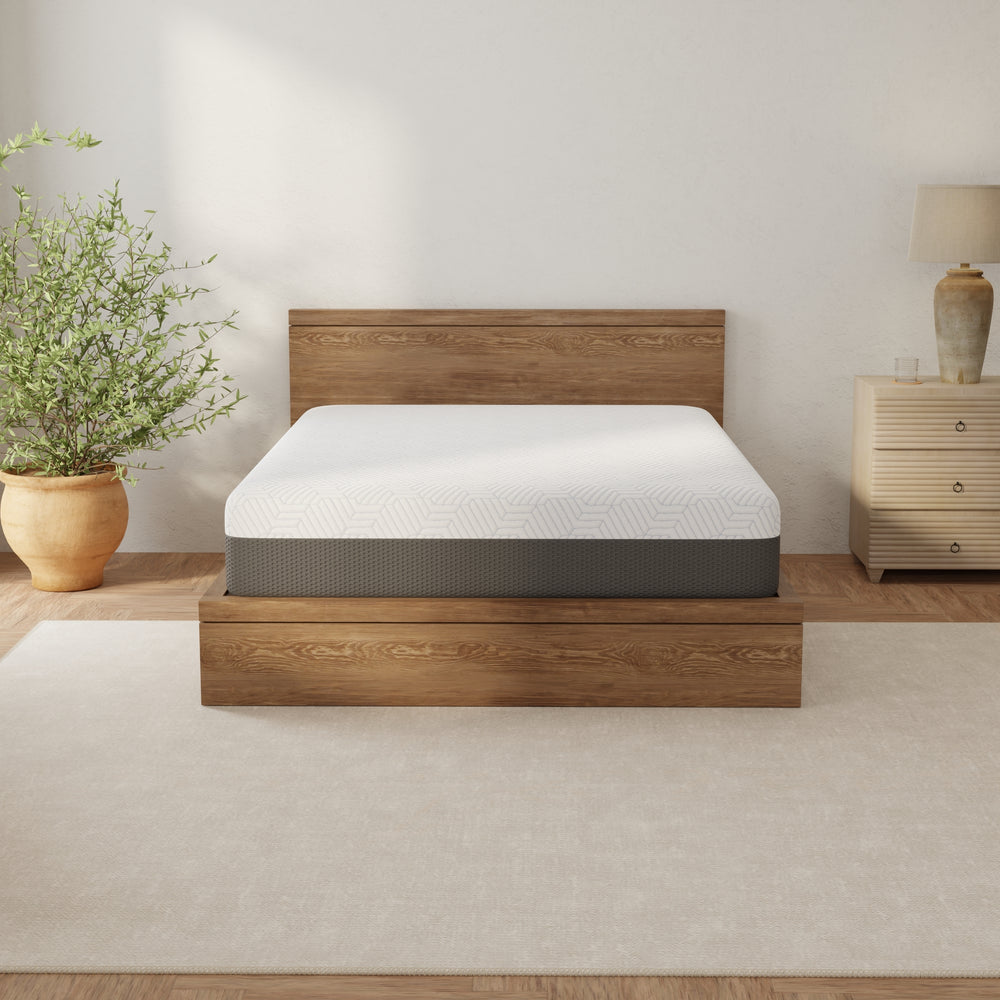 Omne Fria 12 Inch California King Soft Mattress With Cooling Cover